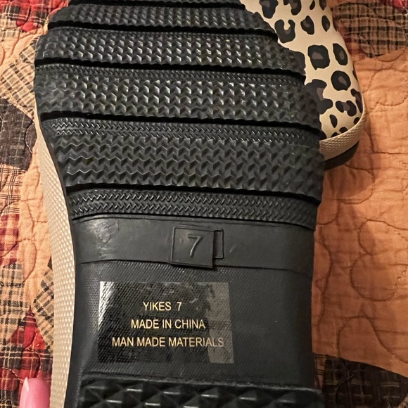 New- Corkys Hey Girl Leopard Yikes Boots Size 7 - Picture 5 of 13